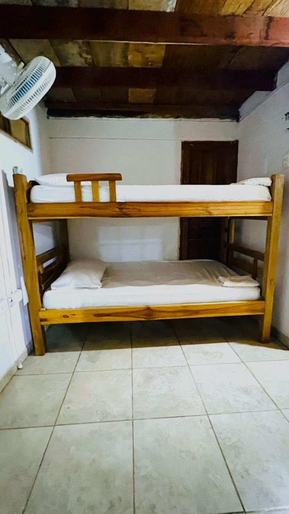 Hostal Kaia Σάντα Μάρτα Εξωτερικό φωτογραφία